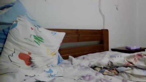 Snapshot of mmiltos chatting on 17, 10, 2025 mmiltos online show from 17, 10, 2025