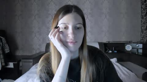 Lili online show from 28, 11, 2025