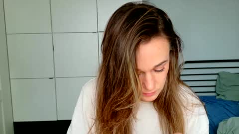 mmminnie online show from 20, 3, 2026