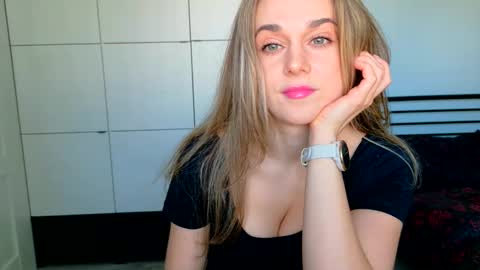 mmminnie online show from 1, 4, 2026