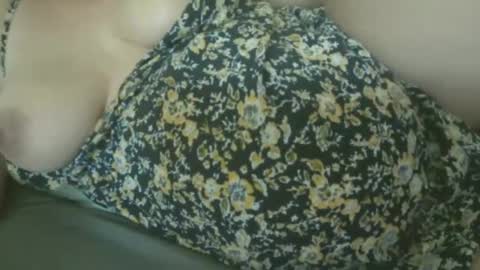 Snapshot of mmmmyesplease1 chatting on 9, 10, 2025 mmmmyesplease1 online show from 9, 10, 2025