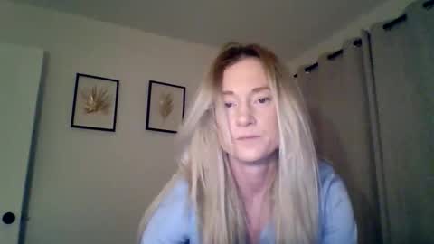 Snapshot of mockingbirds91 chatting on 14, 4, 2026 mockingbirds91 online show from 14, 4, 2026