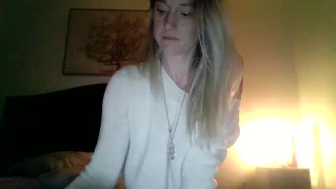Snapshot of mockingbirds91 chatting on 21, 4, 2026 mockingbirds91 online show from 21, 4, 2026