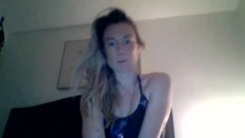 Snapshot of mockingbirds91 chatting on 22, 4, 2026 mockingbirds91 online show from 22, 4, 2026
