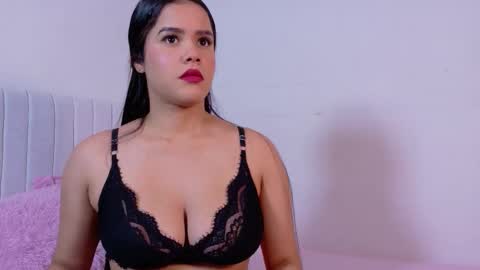 zoe ross online show from 11, 11, 2025