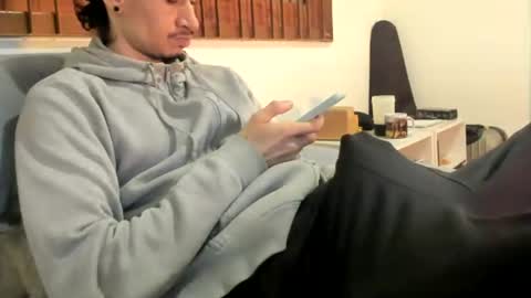 Snapshot of moderdelier chatting on 20, 6, 2026 DigBreed online show from 20, 6, 2026