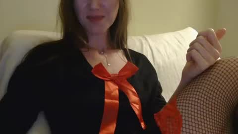 Aurora online show from 4, 12, 2025