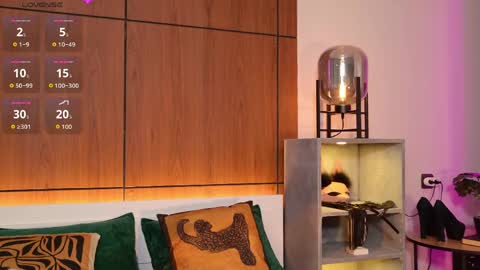 moliqin online show from 30, 4, 2026