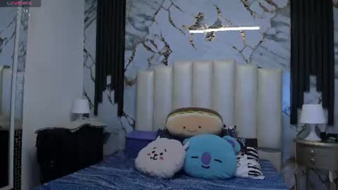 Snapshot of molliebue1 chatting on 6, 7, 2026 Hey Guys Im Mollie online show from 6, 7, 2026