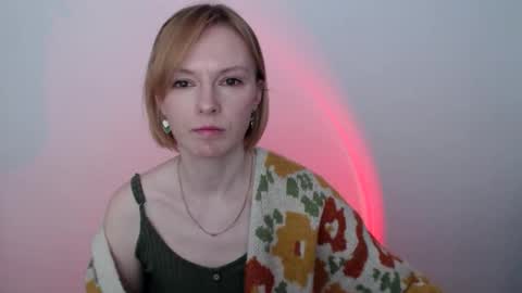 Snapshot of mollilove chatting on 16, 5, 2026 mollilove online show from 16, 5, 2026