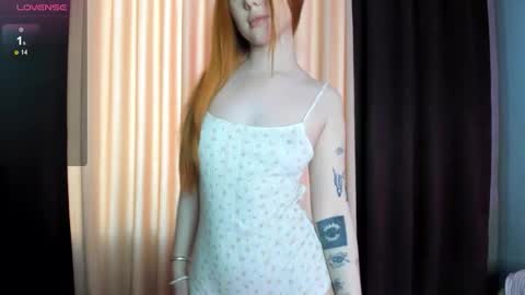 molly__kitty online show from 4, 2, 2026