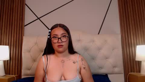 molly_dennver online show from 23, 12, 2025