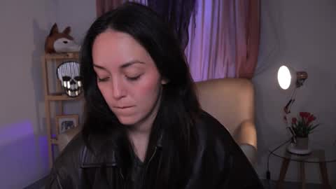   MOLLY   online show from 14, 10, 2025