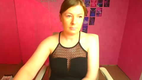 Snapshot of molly_mis chatting on 23, 4, 2026 Molly online show from 23, 4, 2026