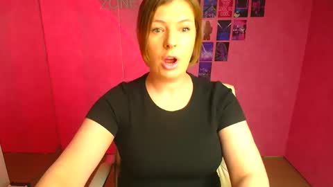 Snapshot of molly_mis chatting on 25, 4, 2026 Molly online show from 25, 4, 2026