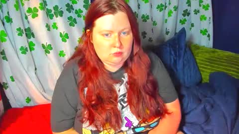 Snapshot of molly_moons chatting on 4, 6, 2026 molly_moons online show from 4, 6, 2026