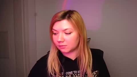 Molly online show from 8, 1, 2025