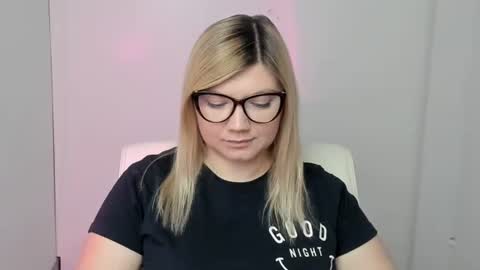 Molly online show from 30, 9, 2025