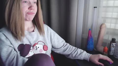 I have new photos come and see with love Molly online show from 11, 2, 2025