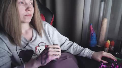 I have new photos come and see with love Molly online show from 13, 2, 2025