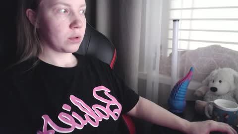 I have new photos come and see with love Molly online show from 18, 1, 2026