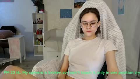 Snapshot of molly_soft chatting on 5, 6, 2026 Molly online show from 5, 6, 2026