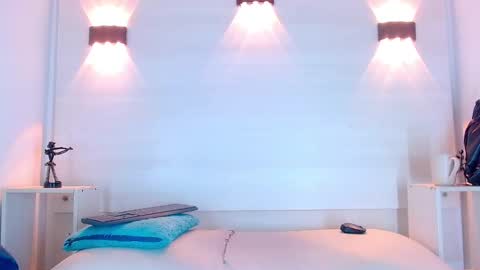 Molly Spears online show from 30, 1, 2025