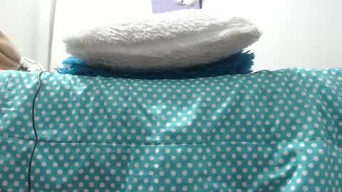 Molly And Brad online show from 1, 2, 2025