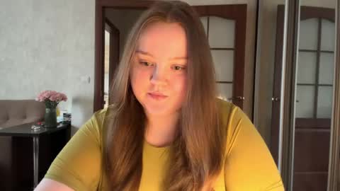Snapshot of mollyas chatting on 22, 6, 2026 Alice online show from 22, 6, 2026
