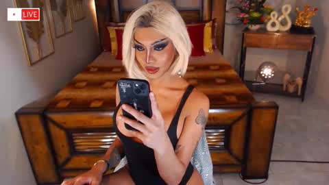 Molly online show from 6, 3, 2025