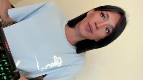 Snapshot of mollyfrakambush chatting on 28, 12, 2024 Molly Frakambush online show from 28, 12, 2024