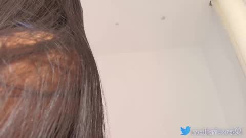 Molly  online show from 18, 3, 2026