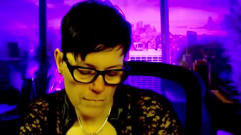 Snapshot of mollysun chatting on 23, 4, 2026 MollySun Nina Randmann online show from 23, 4, 2026