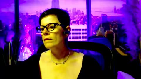 Snapshot of mollysun chatting on 10, 6, 2026 MollySun Nina Randmann online show from 10, 6, 2026