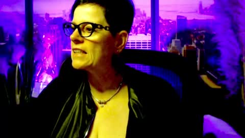 Snapshot of mollysun chatting on 13, 6, 2026 MollySun Nina Randmann online show from 13, 6, 2026