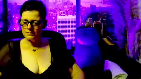 Snapshot of mollysun chatting on 30, 6, 2026 MollySun Nina Randmann online show from 30, 6, 2026
