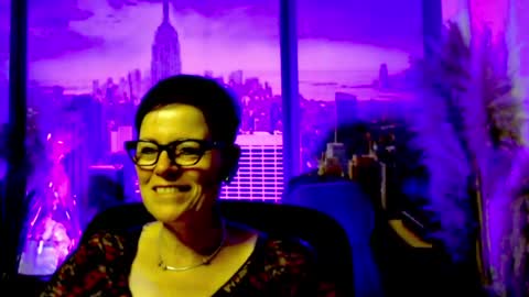 Snapshot of mollysun chatting on 1, 7, 2026 MollySun Nina Randmann online show from 1, 7, 2026