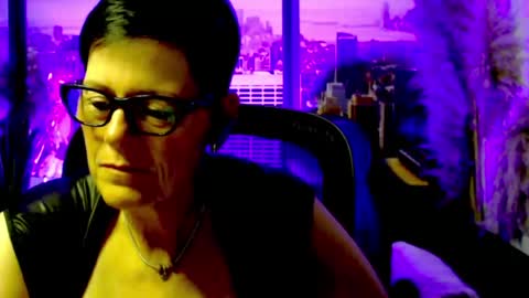 Snapshot of mollysun chatting on 2, 7, 2026 MollySun Nina Randmann online show from 2, 7, 2026
