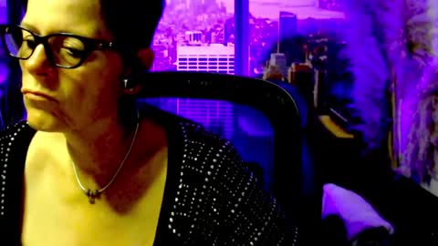 Snapshot of mollysun chatting on 4, 7, 2026 MollySun Nina Randmann online show from 4, 7, 2026
