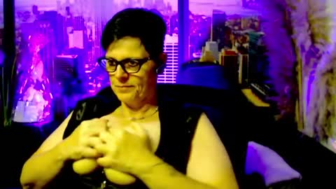 Snapshot of mollysun chatting on 20, 7, 2026 MollySun Nina Randmann online show from 20, 7, 2026
