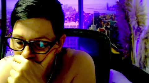 Snapshot of mollysun chatting on 3, 8, 2026 MollySun Nina Randmann online show from 3, 8, 2026