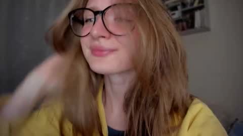 mollytucker online show from 9, 9, 2025