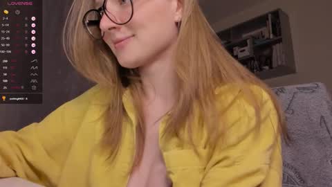 mollytucker online show from 24, 9, 2025