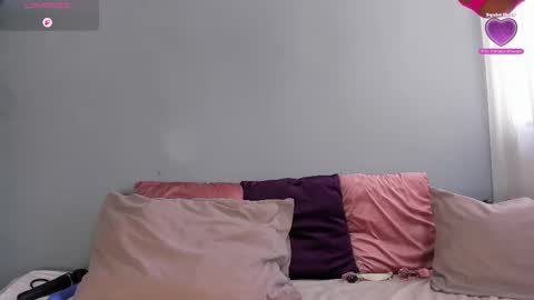 Snapshot of mollyybloom chatting on 9, 10, 2025 Molly online show from 9, 10, 2025