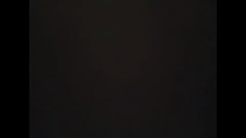 Snapshot of molom chatting on 5, 1, 2025 molom online show from 5, 1, 2025