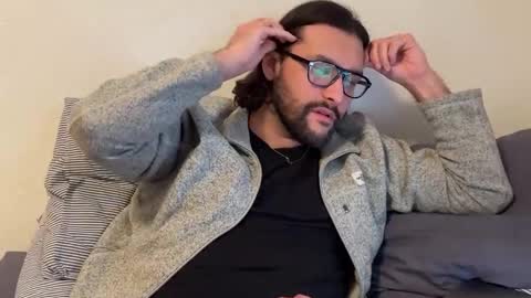 molten_escargot online show from 20, 12, 2024