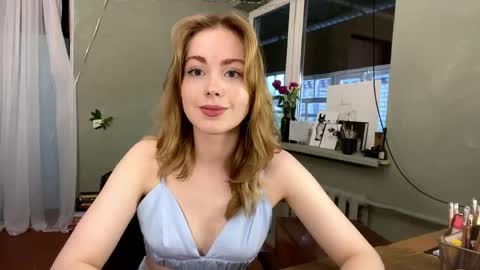 Snapshot of molyangel chatting on 7, 6, 2026 Oksana online show from 7, 6, 2026