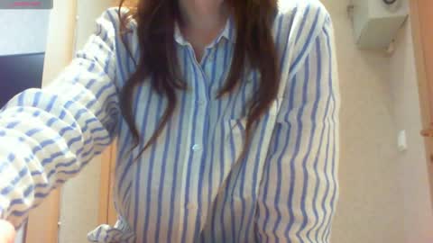 Hailey online show from 2, 11, 2025