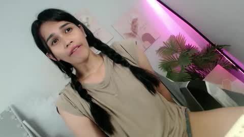 MOMIKHEM online show from 14, 5, 2026