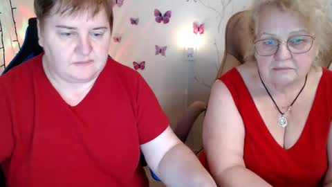 Snapshot of mommy99x chatting on 2, 3, 2025 Mommy99X online show from 2, 3, 2025